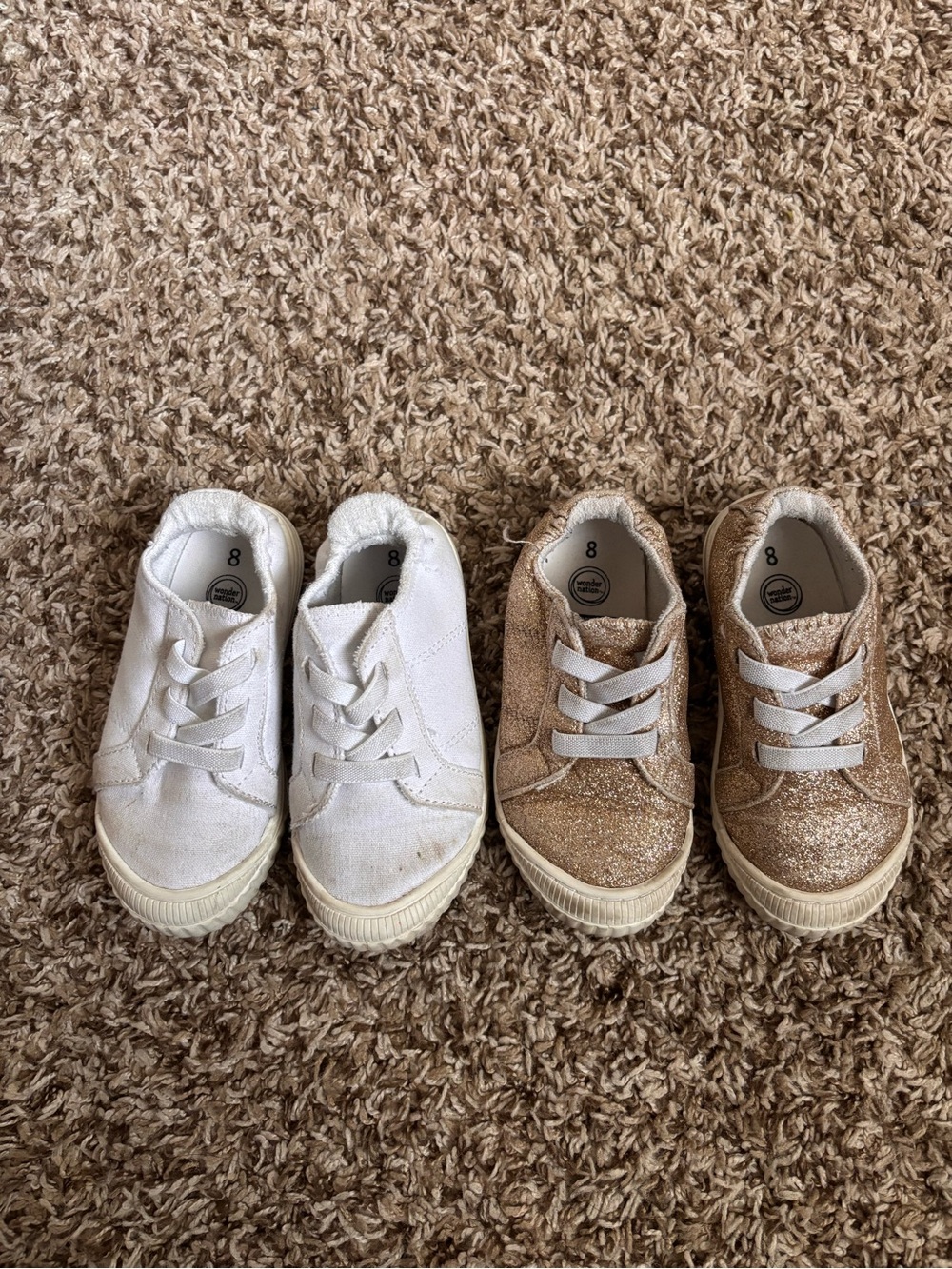 wonder nation Kids Sneakers in White and Gold Glitter